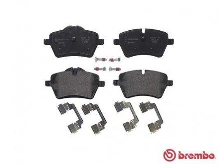 Комплект тормозных колодок из 4 шт. дисков BREMBO P06086