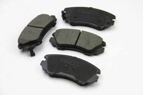 Тормозные колодки перед. Hyundai Tucson 04-10/Kia Sportage 04-(mando) с датчиком Bremsi BP3146