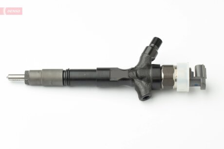 Форсунка паливна Toyota Dyna 3.0D 09.06- DENSO DCRI107820