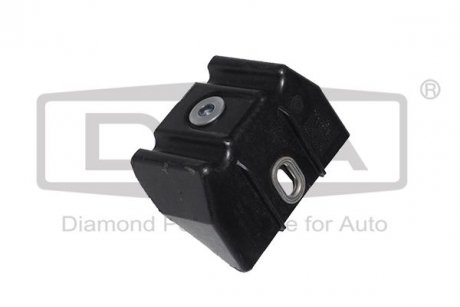 Кронштейн крепления передней панели VW T5 (03-15),T6 (15-) Dpa 88051773802