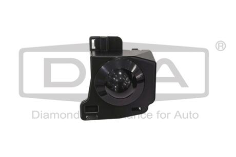 Рамка протитуманної фари правої Audi A4 (16-) Dpa 88071864802