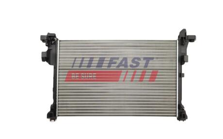 Радиатор охлаждения двигателя Renault Trafic III/ Nissan NV300 (16-) 2.0d FAST FT10618