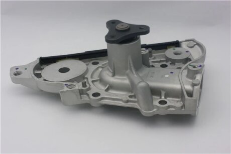Насос водяной Mazda 323 1.5/1.6/1.8 -04/MPV 2.5TD -99/ MX-5 1.6/1.8 -05/ Frod Ra GMB GWMZ39A