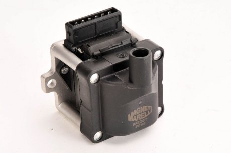 Катушка зажигания MAGNETI MARELLI 060717077012