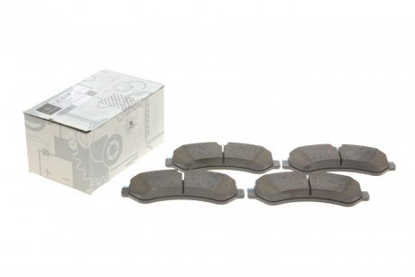 Колодки тормозные задние (комплект 4 шт.)) MERCEDES-BENZ 9074239700