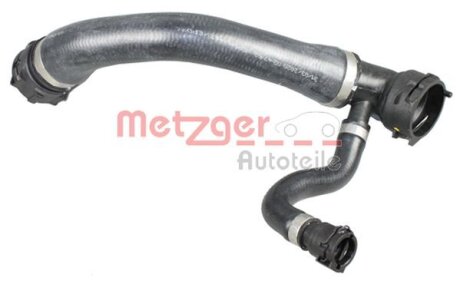 Патрубок системы охлаждения резиновый с фитингами METZGER 2420773