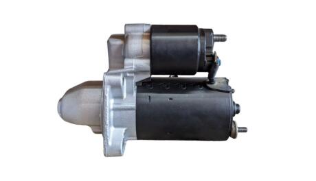 Стартер відновлений FORD Fiesta 09-17, Focus II 04-11, Focus III 11-18, C-MAX 02-10, C-MAX 10-19, B-MAX 12-17, Fiesta 02-09, Fiesta 96-01, Focus I 98-04, Fusion 02-12, Mondeo IV 07-15, EcoSport 13-; MAZDA 2 DY 03-07; VOLVO V50 07-12, C30 06-13, S40 MSG 0001107417