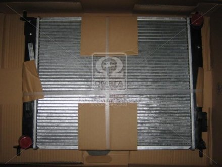 Радіатор охолодження KIA SOUL I (AM) (09-) 1.6 i NISSENS 66742 (фото 1)