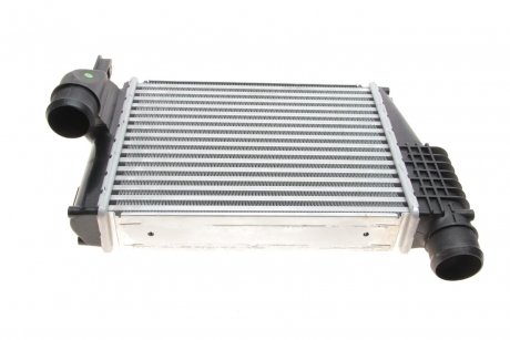Радиатор интеркулера NRF 309077