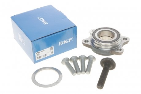 Подшипник ступицы колеса (комплект) AUDI 6 04- SKF VKBA6547